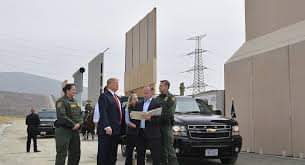 القضاء الأمريكي يعرقل تمويل ترامب بناء الجدار الحدودي مع المكسيك