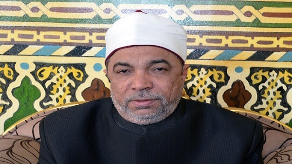 الشيخ جابر طايع رئيس القطاع الدينى