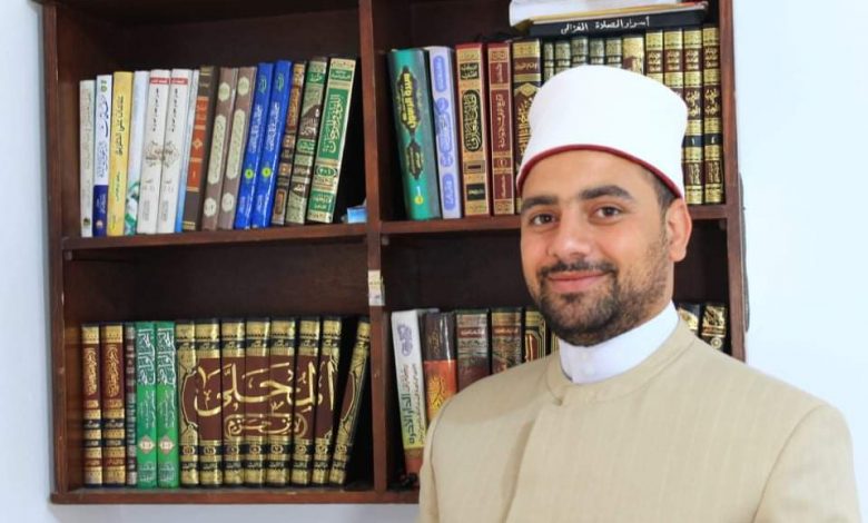 الشيخ مصطفى الأزهري، أحد خريجي كلية الشريعة جامعة الأزهر