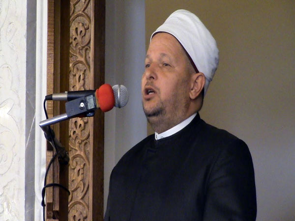 الدكتور الشحات العزازى خطيب العيد من مسجد الفتاح العليم
