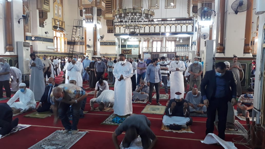 صلاة الجمعة من مسجد النصر بمدينة المنصورة،