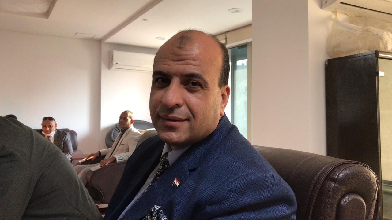 طارق عبد الفتاح رئيس اللحنة النقابية لشركة مصر للبترول