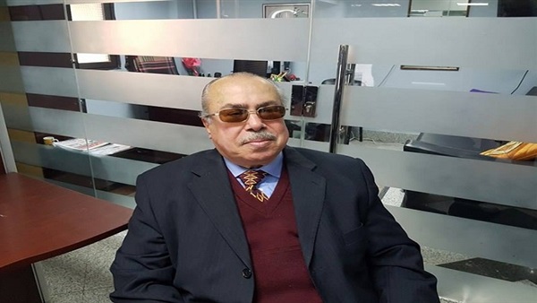 الكاتب الصحفي عباس الطرابيلي