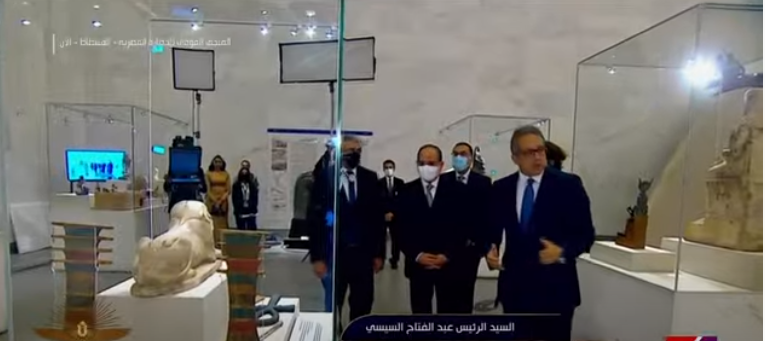 السيسي يتفقد متحف الفسطاط