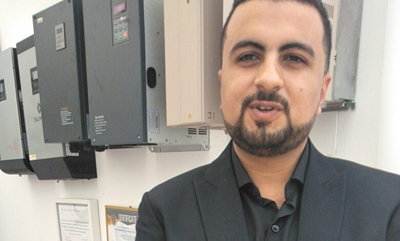 أحمد حلمى مهندس طاقة شمسية
