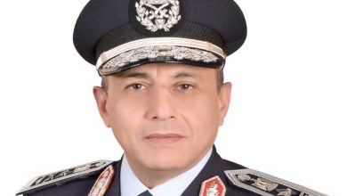 محمد عباس حلمي وزير الطيران المدني الجديد
