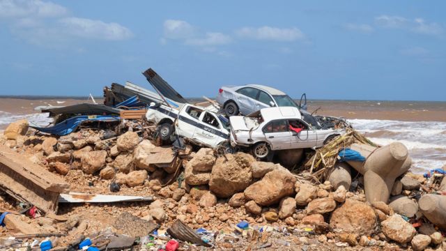 كارثة الفيضانات في ليبيا التي حدثت بسبب إعصار دانيال